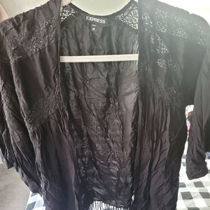 T-shirt color black size xs brand Express